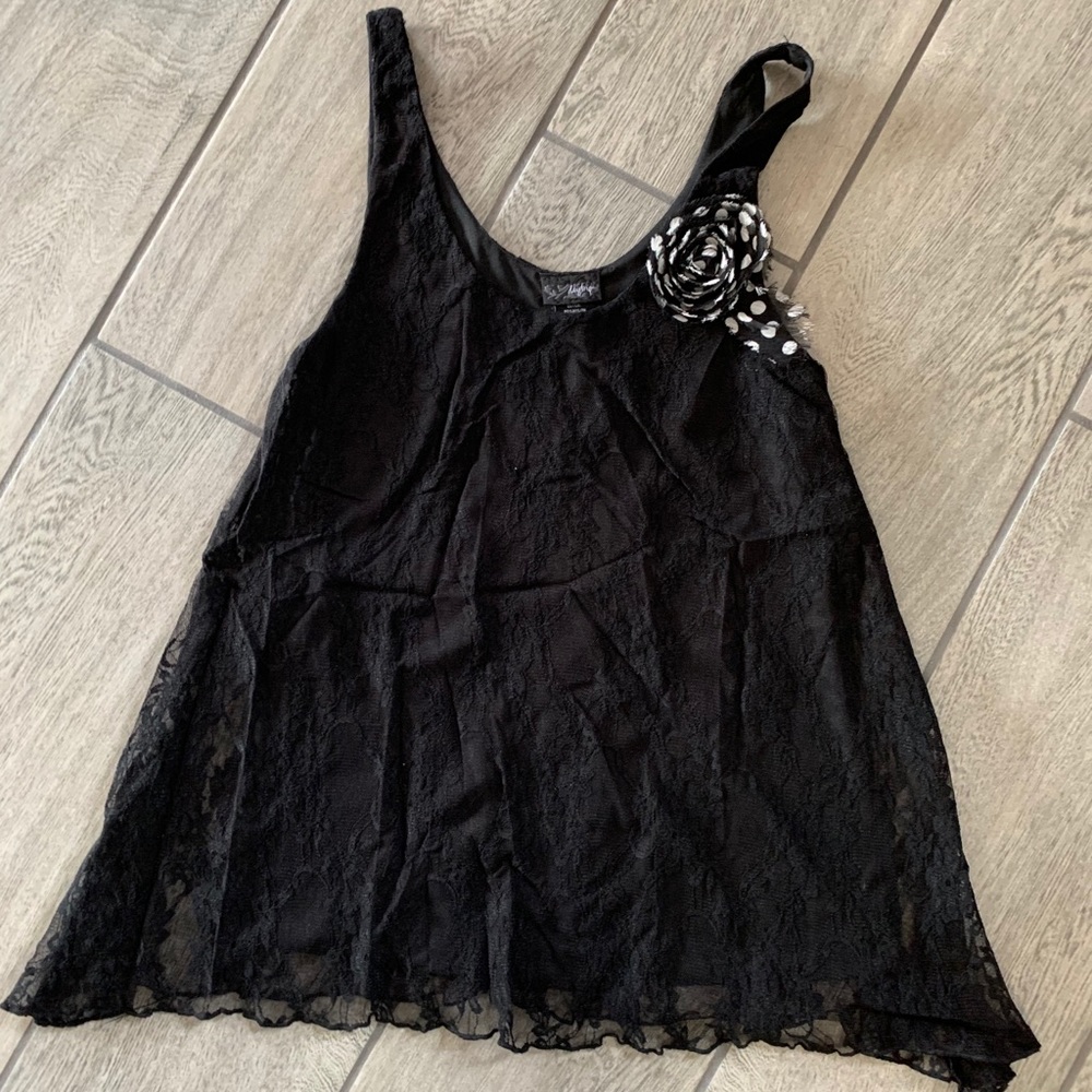 Daytrip black lace tanktop